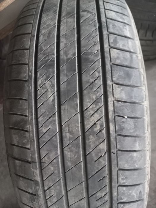 Продам резину на 18