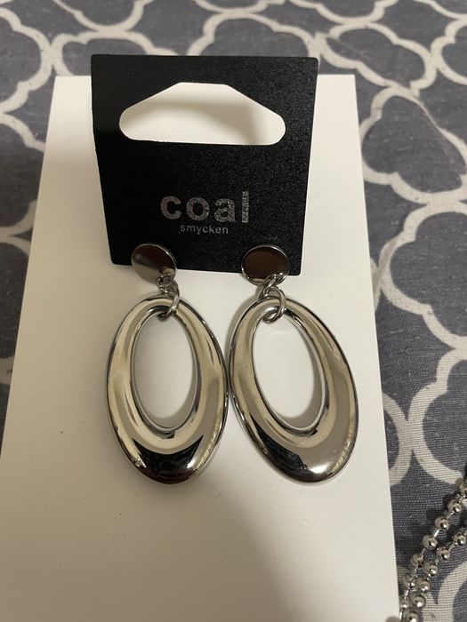 обици и колие