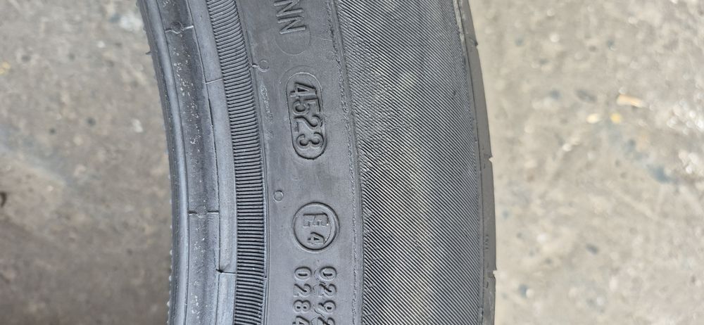 4 anvelope vara Continental,fata 275/45/21,spate 315/40/21.Pret/buc..