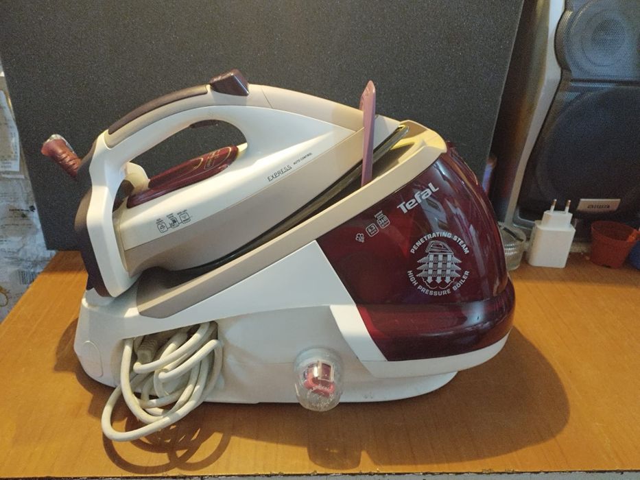 Statie calcat cu boiler Tefal