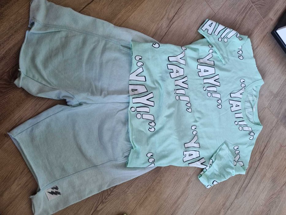 Къси дънки и спортни къси панталони