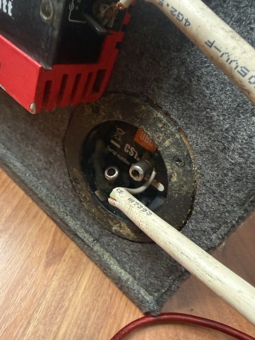 Sobwofer auto cu statie