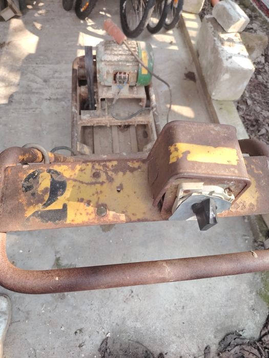 Placa vibratoare compactoare