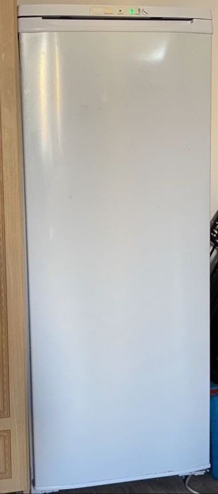 Продам морозильник