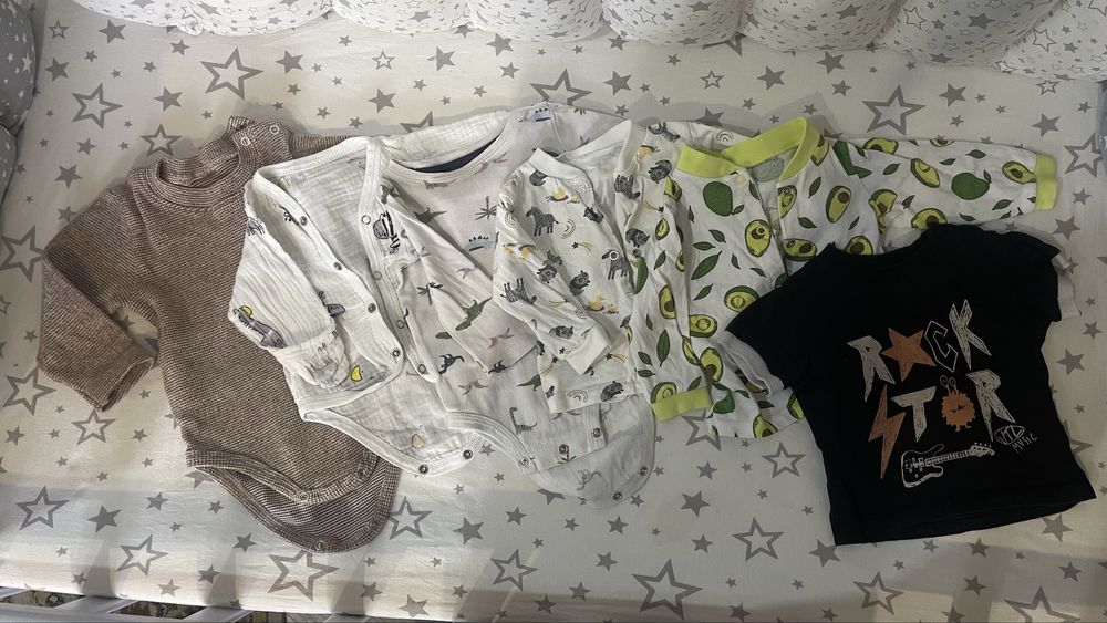 Продам детские вещи