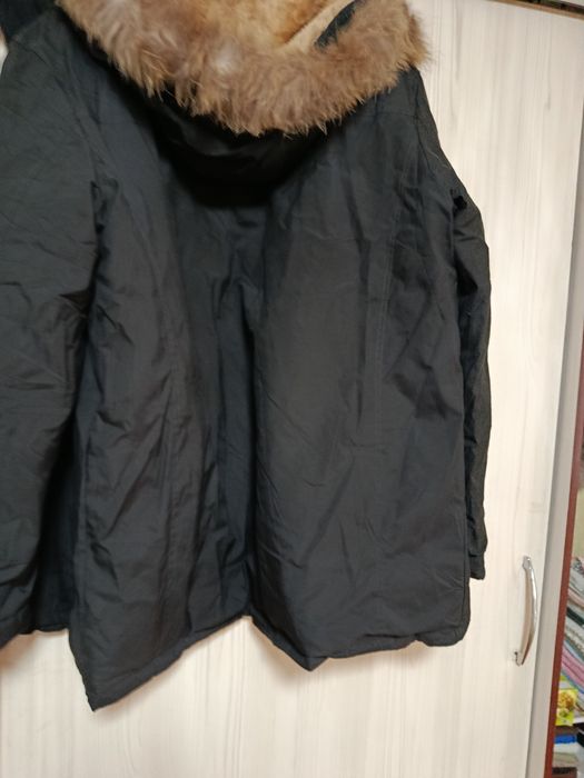 Продам мужскую куртку.
