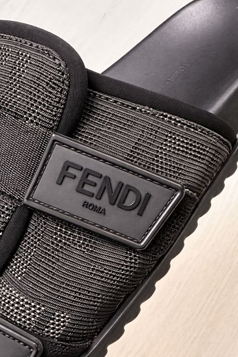 Мъжки чехли FENDI