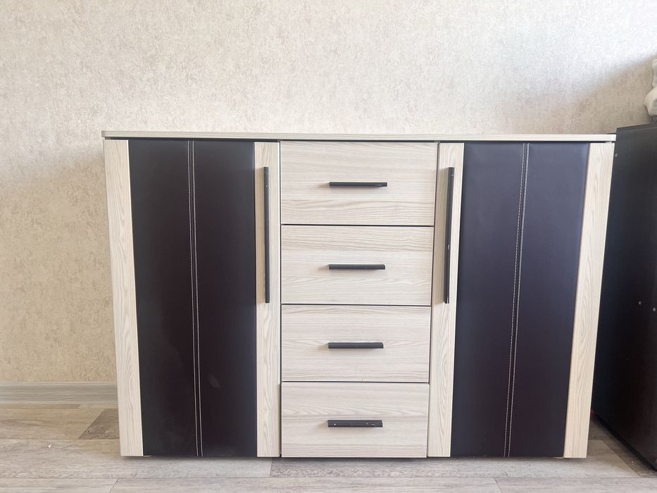 Продам спальный гарнитур