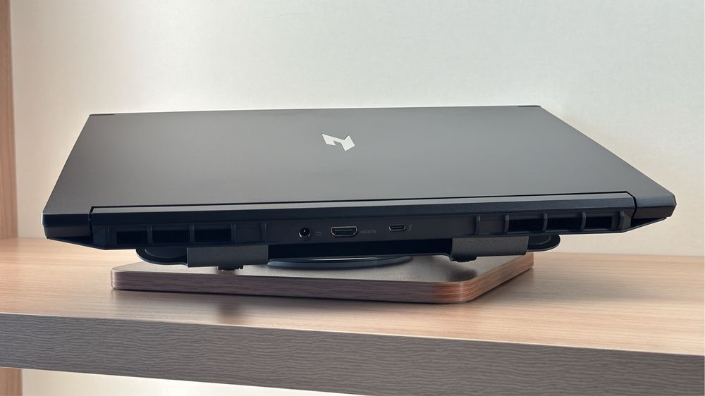 Продаю новый Acer Nitro V16s