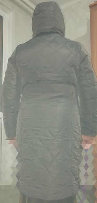 Продам женскую куртку