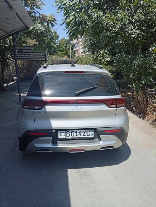 Kia Sonet sotiladi 2 poziciya