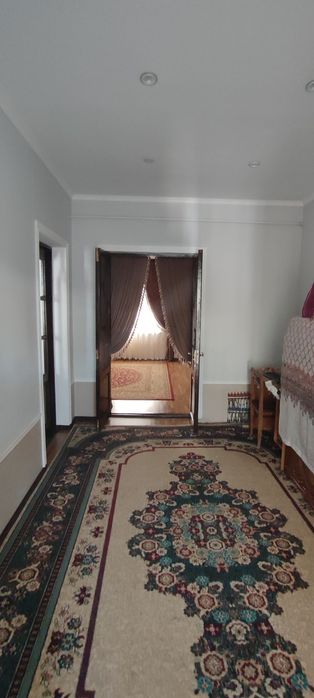 Срочно!!! Ховли-уй сотилади.