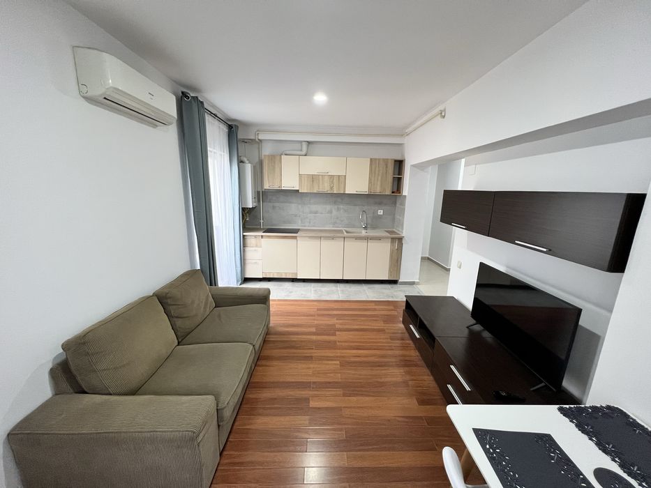Inchiriez ap.2 camere decomandat, 40 m2, mobilat si utilat Cosmopolis
