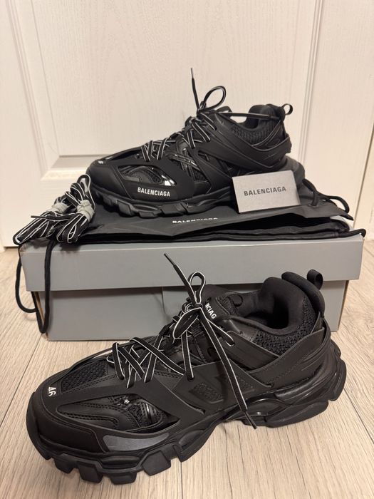 Balenciaga Track