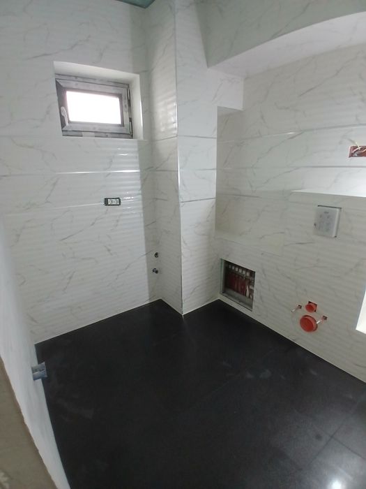 Montaj gresie faianta marmura granit