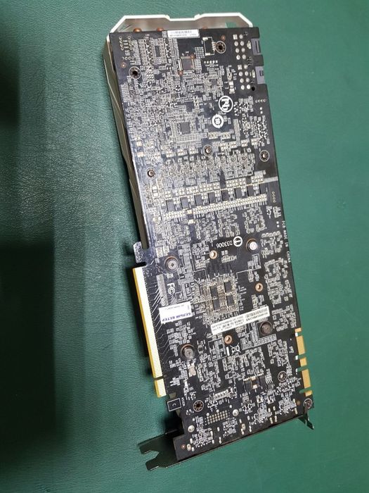 Продам Gigabyte GTX 1080ti 11 gb