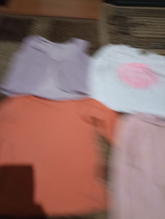 Детски дрехи 3 блузи 1 елек 2-3г. Мн запазени