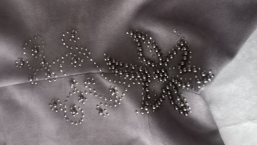 Платье в хорошем состоянии.