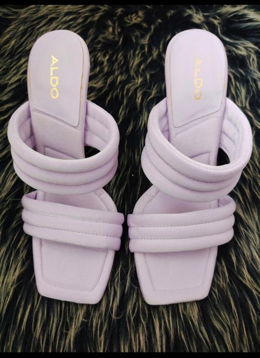 Papuci mov Aldo măr 37,noi