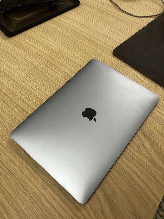 Macbook air m1 90% акк 256gb