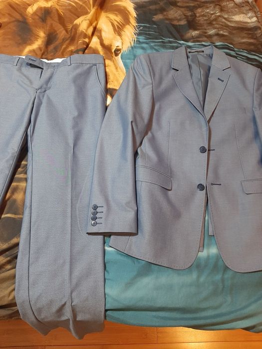 Костюм один раз одёванный