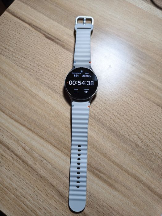 Продам часы galaxy watch s7 44m