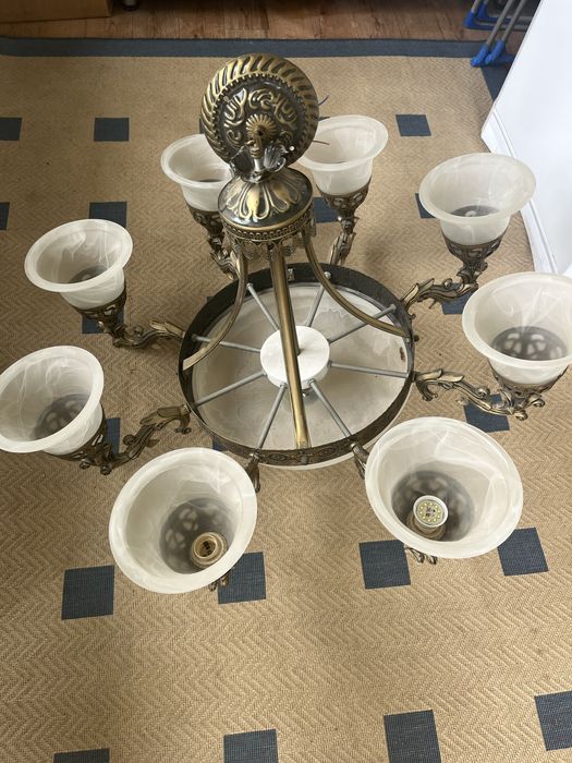 Люстра металлическая