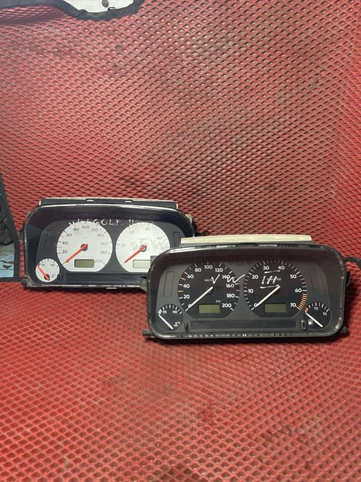 Приборная панель(щиток приборов) Гольф 3