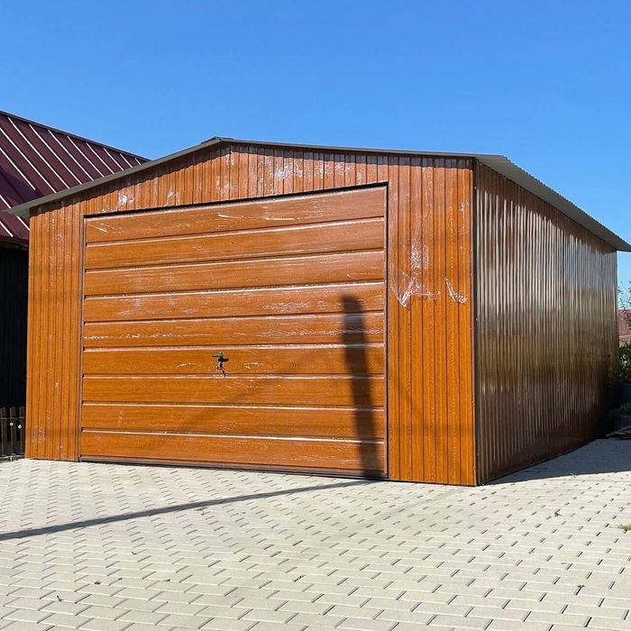 Garaj pe structura metalica 3.8 x 6.5m