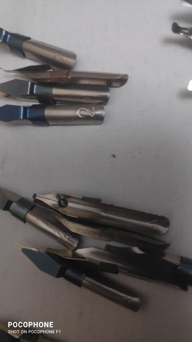 Перья плакатные 29 шт и 27шт разных размеров, производство СССР.