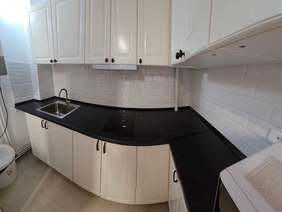 Garsoniera  Mazepa,  G uri etaj 1 , Precista