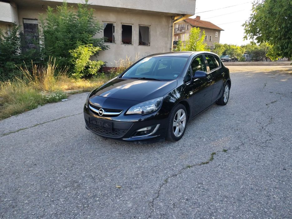 Opel Astra / Фабрична газ / 140кс. / Перфектно състояние / Нов внос