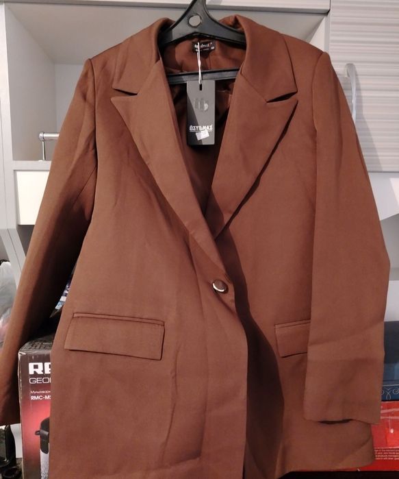 Продам женские платья