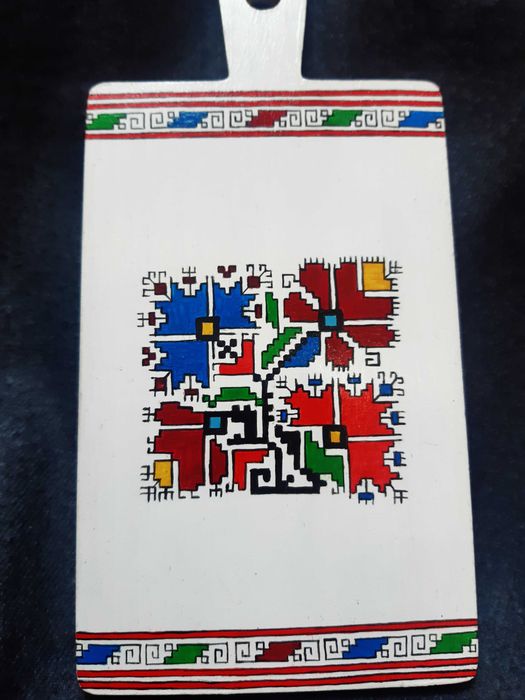 Декоративна дървена дъска с шевица - ръчна изработка