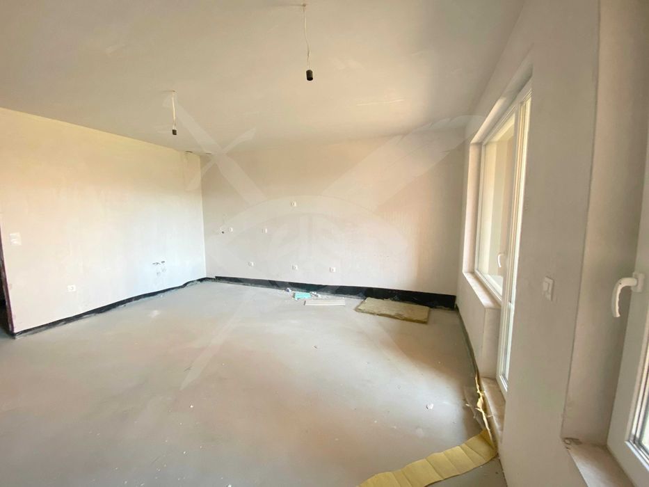 Продава се Едностаен апартамент в Пловдив, Христо Смирненски - 54 кв.м за 867 €/кв.м - Снимка #2
