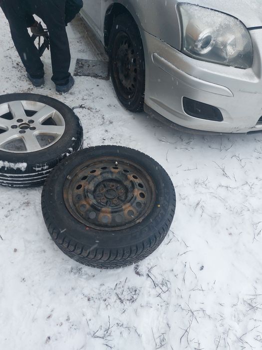 Машина авенсис сатылады