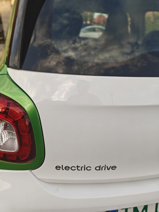 Smart Fourfour electric
