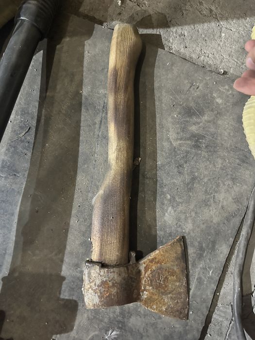 Продам топор и кувалды