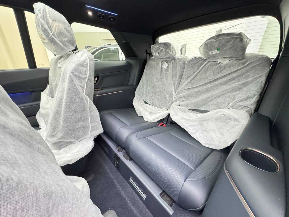 Lynk & Co 900 Ultra - гибридный кроссовер