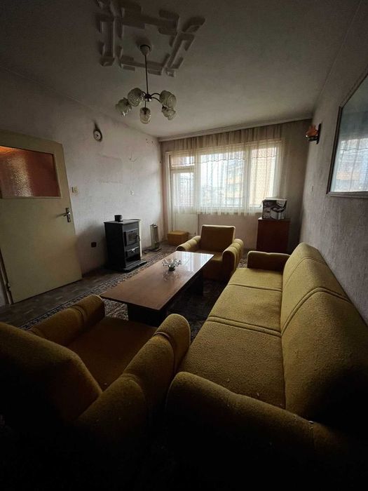 Четиристаен апартамент в кв.Овчарски,гр.Хасково