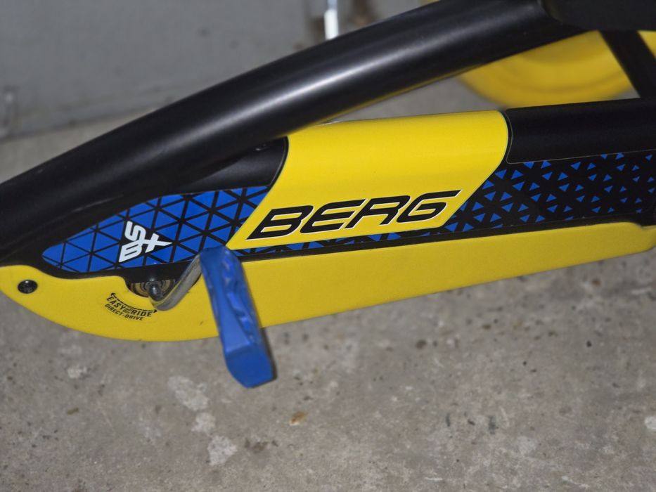 детска картинг количка с педали Berg - като нова