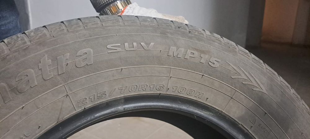 Продаю шины летние 215/70. 16 размер