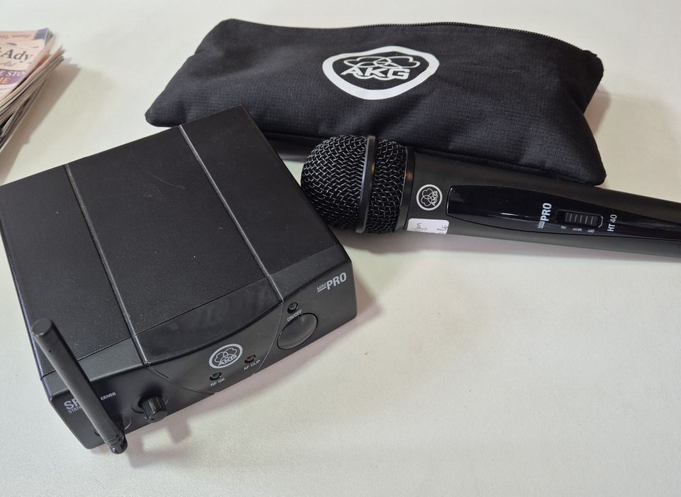 Microfon Akg wireless
