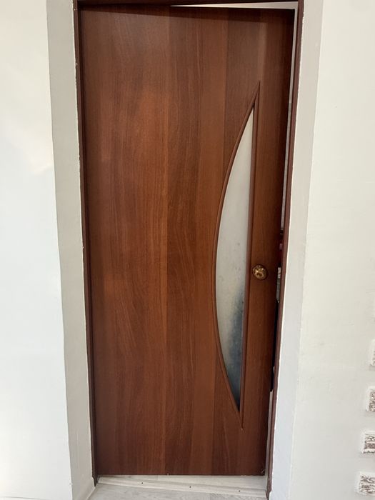 Продам межкомнатные двери