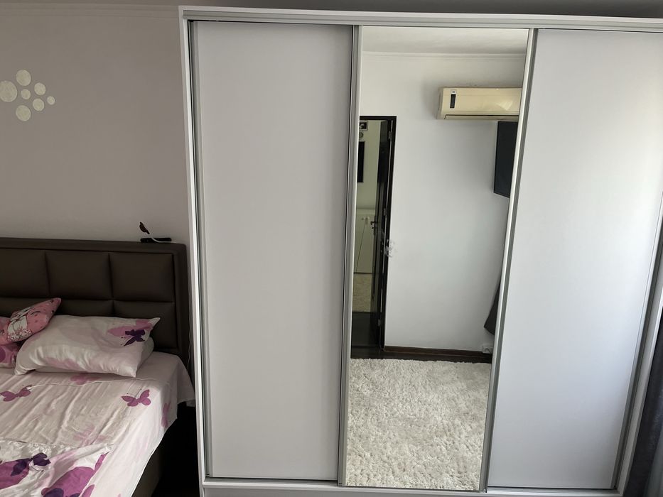 Inchiriez apartament