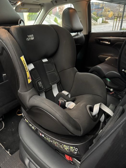 Britax Roemer Dualfix 2R 360°, детско столче, върти се на 360