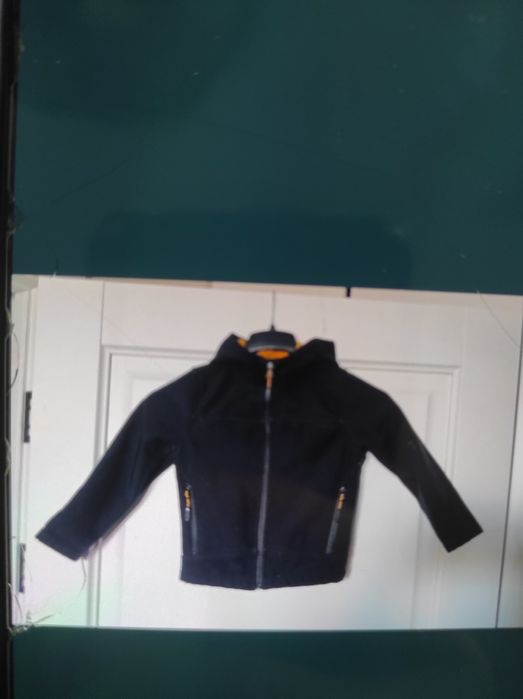 Продам куртки, комбинезоны фирменные