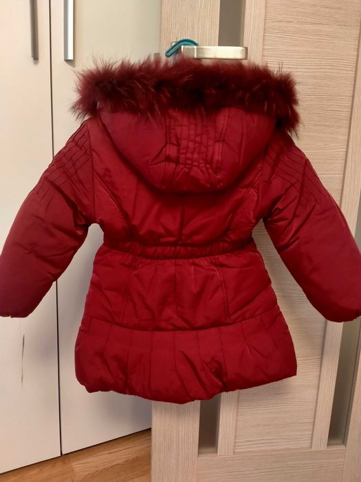 Продам зимний пуховик на девочку