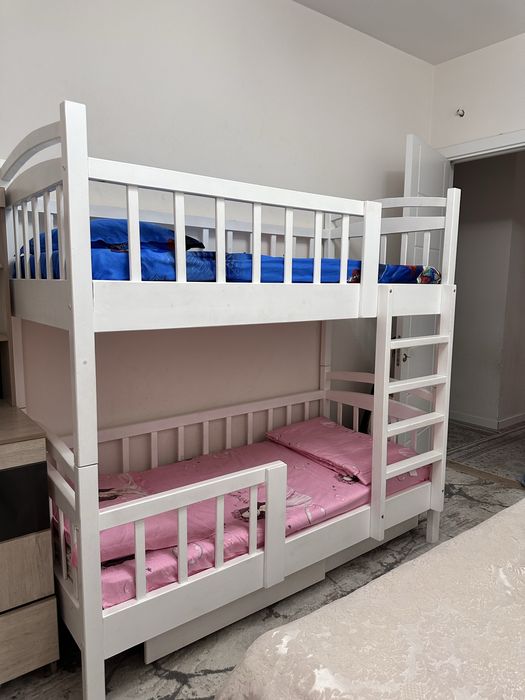 Bolalar (15 yoshgacha) uchun 2 etajli krovat