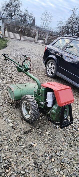Motocultor bouyer benzină 10 cp și ferrari diesel